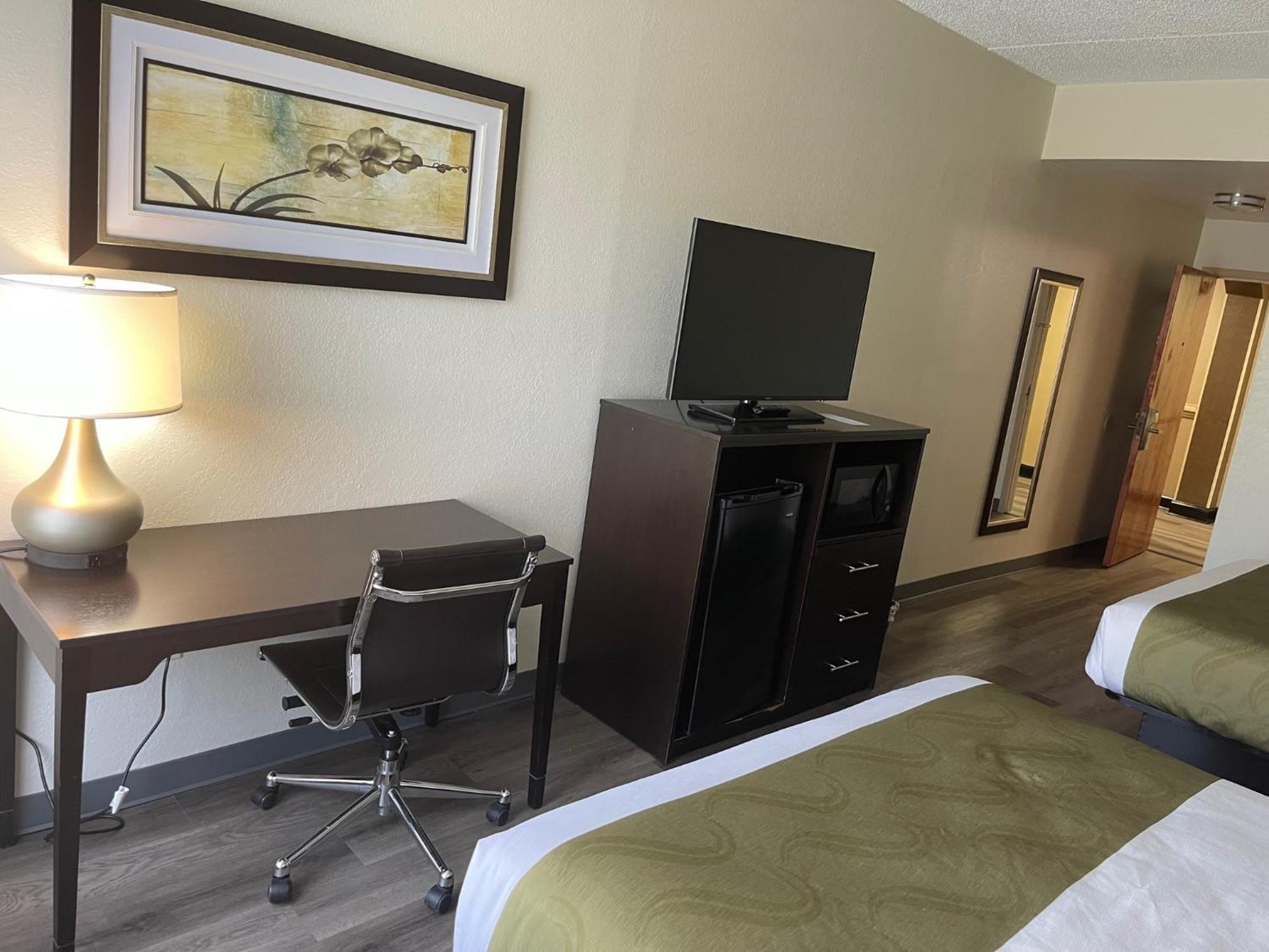 Quality Inn & Suites Lexington Exterior foto