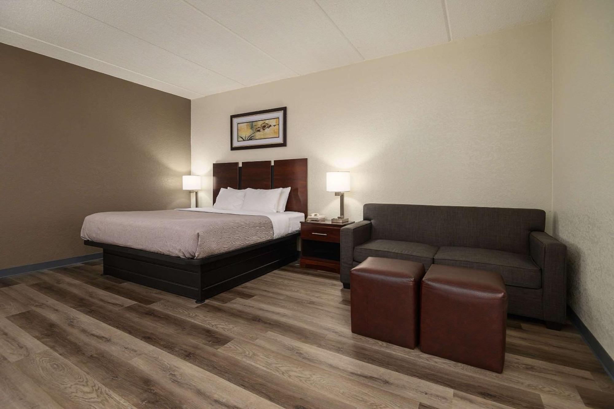 Quality Inn & Suites Lexington Exterior foto
